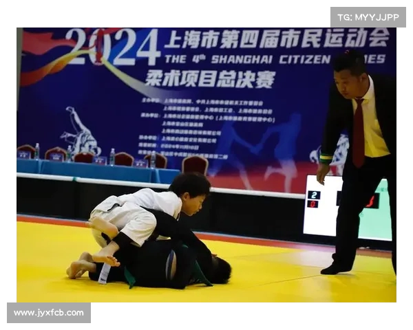 240 余名柔术爱好者齐聚洛阳 上演跨年龄国际对决 240 余名柔术爱好者齐聚洛阳 上演跨年龄国际对决